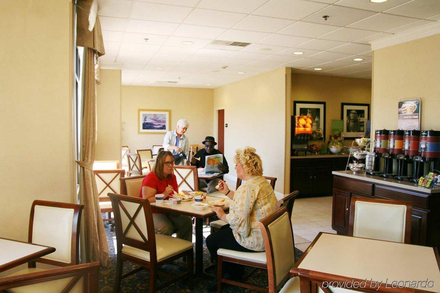 Hampton Inn Carbondale Restoran gambar
